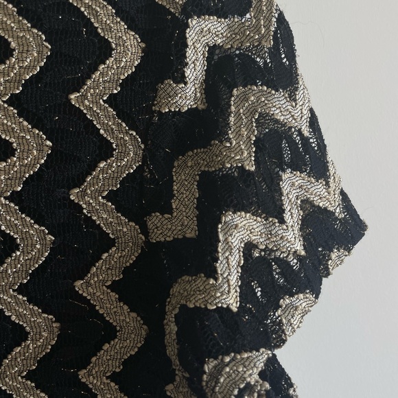 Black and gold chevron skater dress - Picture 2 of 5